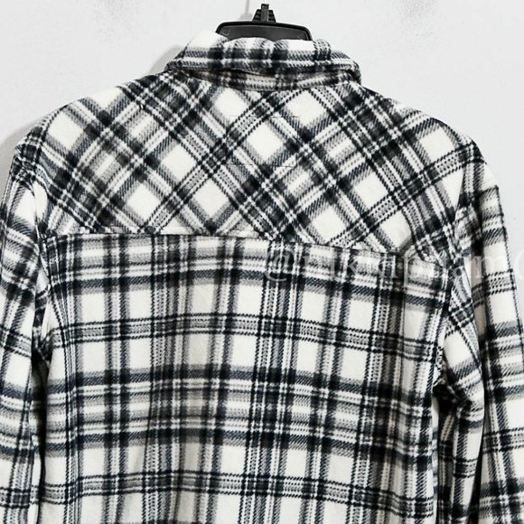 NWT Sage Ladies' Plush Shirt Jacket in White - Picture 5 of 7